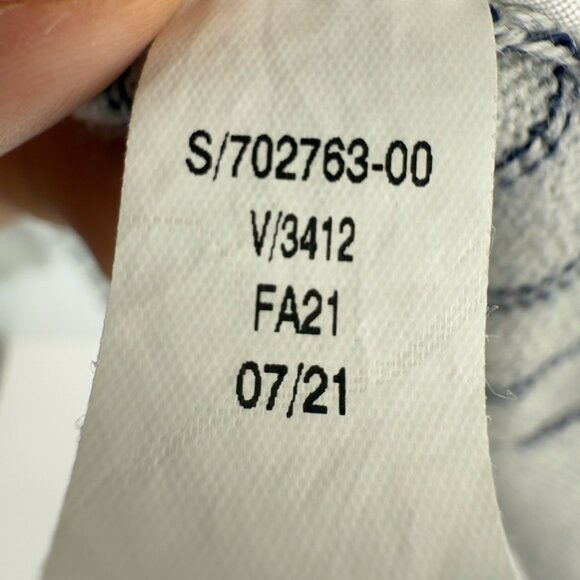 BANANA REPUBLIC 100% Merino Wool Striped Gray/Black Crewneck Sweater Size  M - Picture 5 of 7